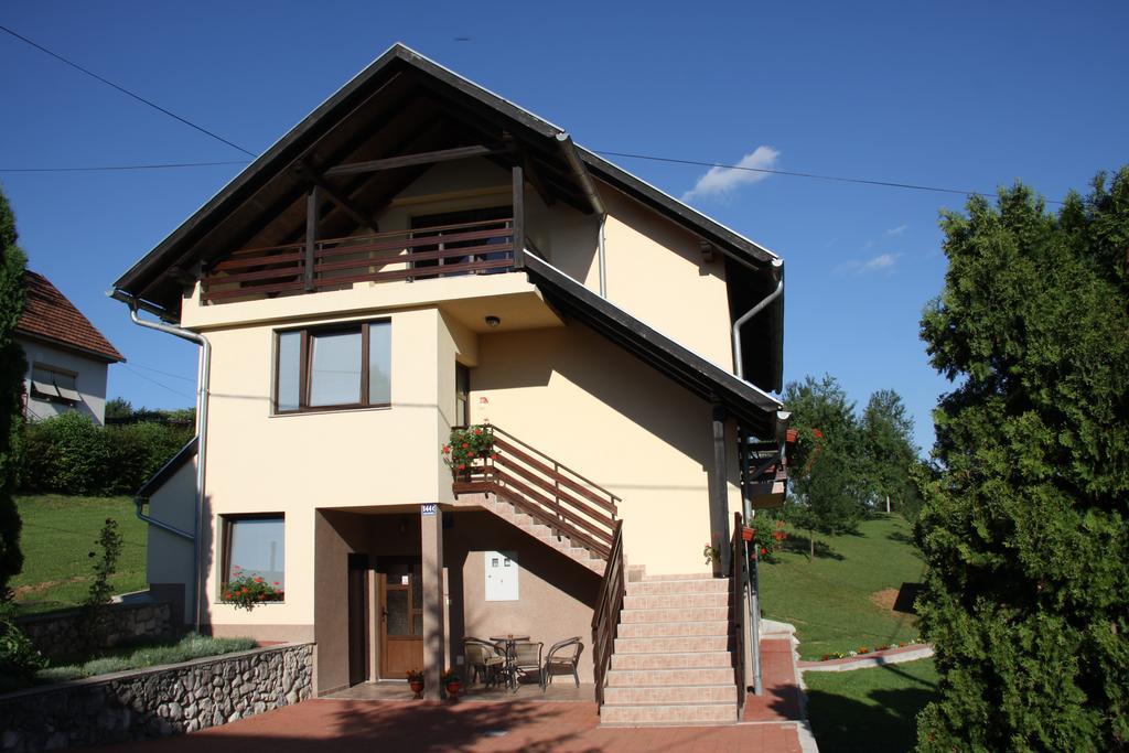 Apartment Ante Slunj Bagian luar foto