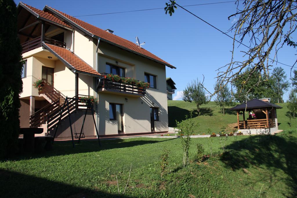 Apartment Ante Slunj Bagian luar foto